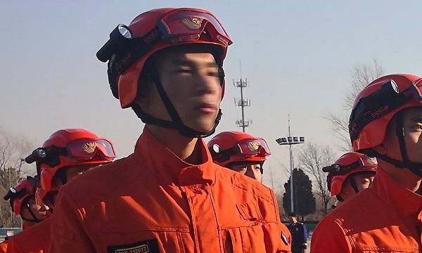 智能头灯厂家-为中国消防贡献力量